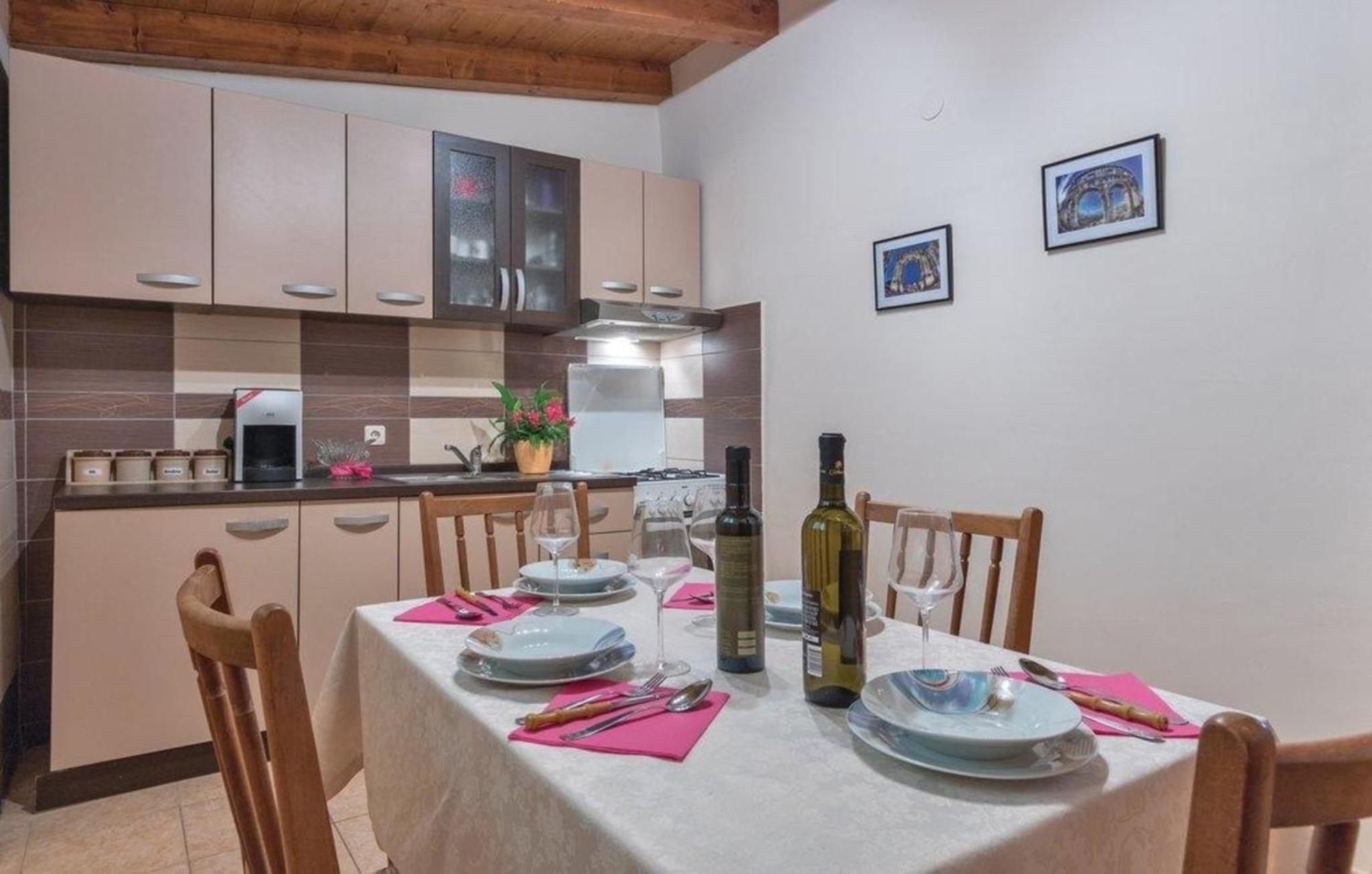 Vikendica Fuer 5 Personen Ca 82 Qm In Pula, Istrien Istrische Riviera Pula